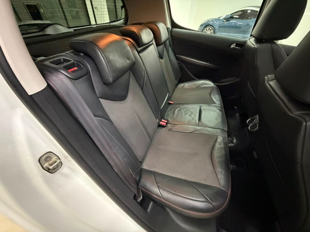 Peugeot 308 5P 1,6 Gti — foto 15